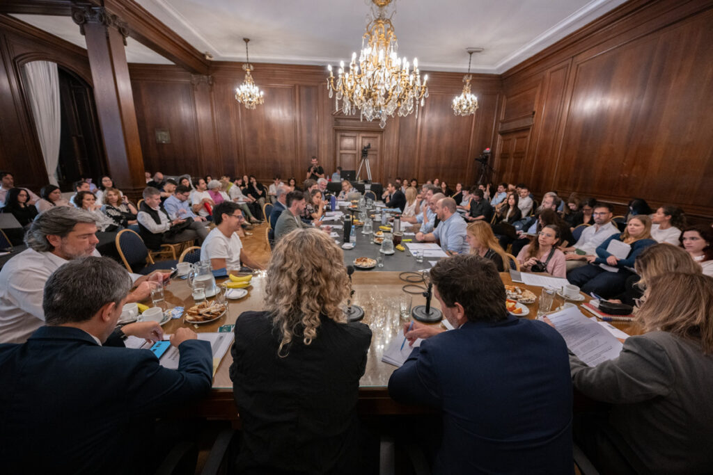 Centro de jubilados de Parque Saavedra: la Legislatura porteña debatió su demolición y los socios denuncian que “el Gobierno porteño actuó sin sustento legal”