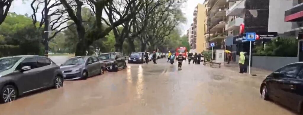 Belgrano: se rompió un caño maestro y está inundando en La Pampa y Ramsay