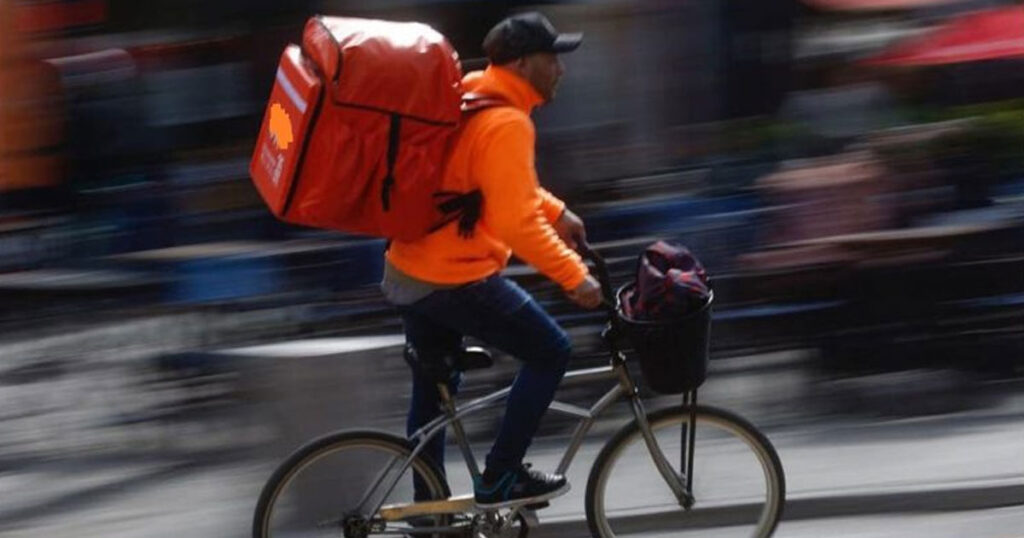 La informalidad laboral trepó al 43,2% y ya afecta a 4 de cada 10 trabajadores