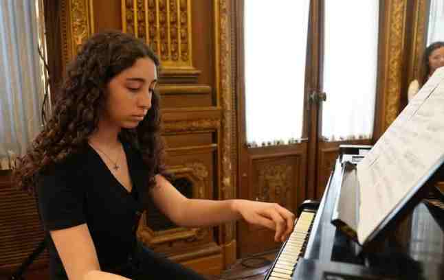 Abasto: concierto de pianistas del Conservatorio Astor Piazzolla en Casa de la Cultura