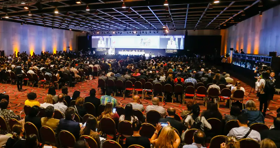 Buscan crear un marco legal para fomentar el turismo de reuniones en la Ciudad de Buenos Aires