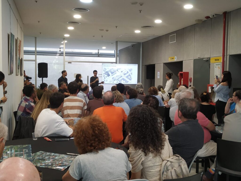 Vecinos debatieron el diseño del Playón Ferroviario de Villa Urquiza