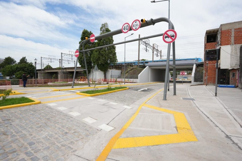 Abrió el bajo Puente Bosch para unir Barracas con Avellaneda