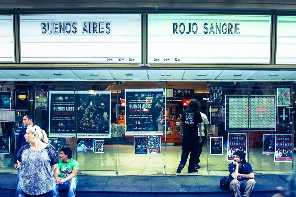 Vuelve el Buenos Aires Rojo Sangre al Multiplex Belgrano: alianza con MUBI y actividades gratuitas