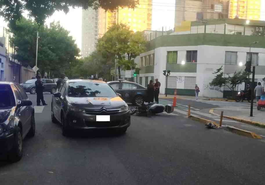 San Cristóbal: choque entre un auto y una moto en Estados Unidos y 24 de Noviembre