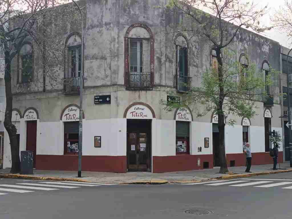 Almagro: premios de la XVI Bienal de Escultura de Boedo en Cultural Tití Rossi