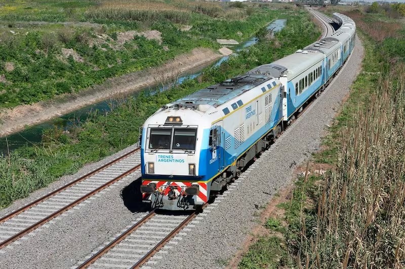 Trenes: habilitaron la venta de pasajes de larga distancia