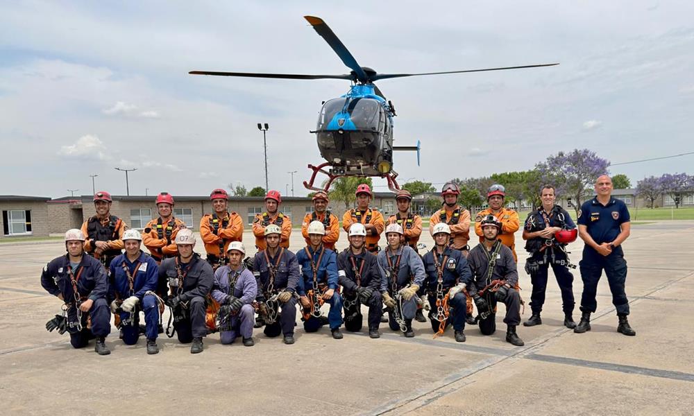 Grupo Especial de Rescate de Bomberos capacita a diez nuevos operadores tras exigente entrenamiento
