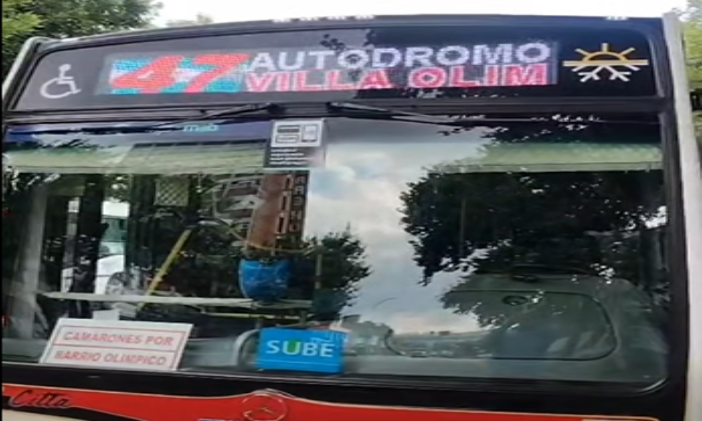 Línea 47 oficializa recorrido por Villa Olímpica: Chacarita-Autódromo vía Camarones ya es realidad