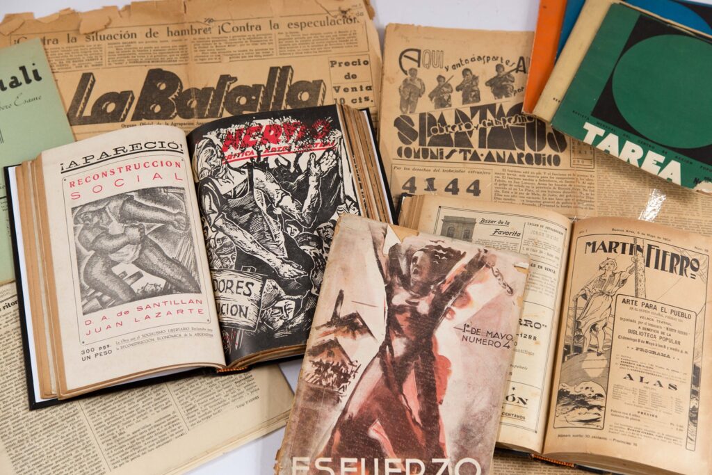 Feria del Libro Político del CeDInCI en el barrio porteño de Flores: títulos desde $1.000