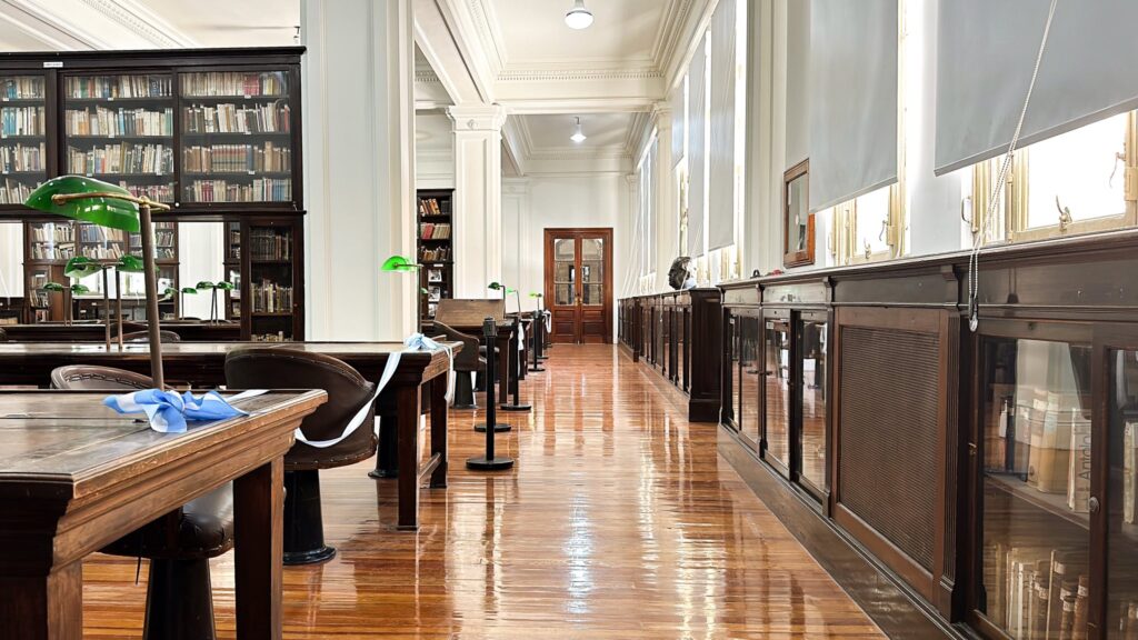 Parque Patricios: renovada la biblioteca del Instituto Bernasconi