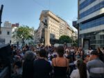 Audiencia frente a la Legislatura porteña por el asesinato de un vecino de la Villa 20: denuncia de gatillo fácil mientras avanza la investigación
