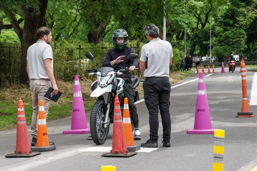 La Ciudad habilitó una nueva pista para rendir el examen práctico de motos en Palermo y amplía los turnos disponibles