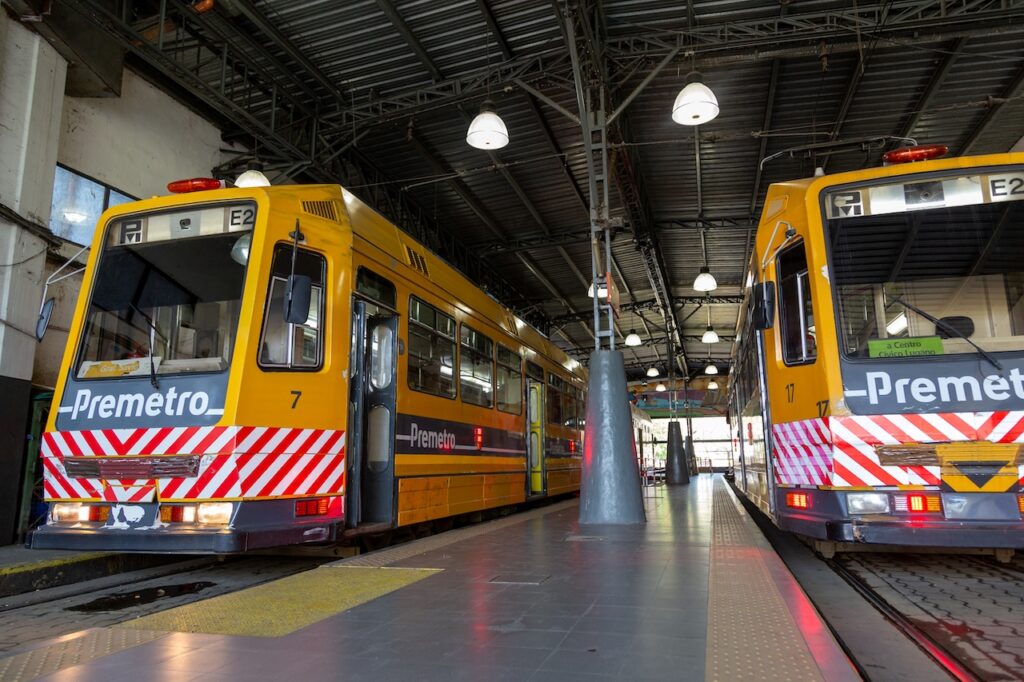 Claudia Neira criticó la idea de desmantelar el Premetro y reemplazarlo por colectivos eléctricos