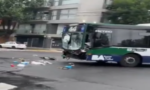 Accidente en Nueva Pompeya: choque entre colectivo y camión provoca caos vial y dos heridos
