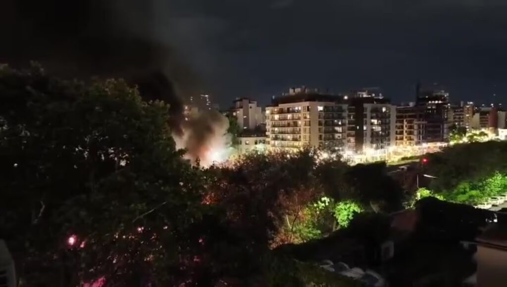 Se incendiaron vagones abandonados en Colegiales