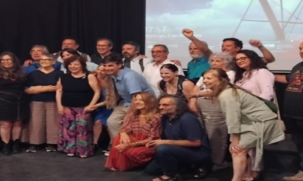 Intelectuales y artistas argentinos celebran el legado de Fidel Castro en Parque Patricios