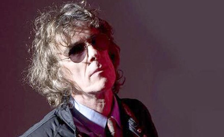 Fanáticos convocan a una mateada en homenaje a Spinetta frente a su casa de Villa Urquiza