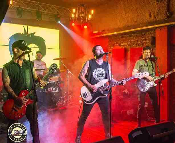 Los Mentirosos tocan gratis en el Uniclub del Abasto