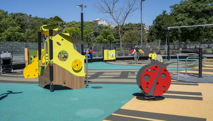 Palermo: renovaron un patio de juegos del Parque Las Heras con foco en la primera infancia y la inclusión