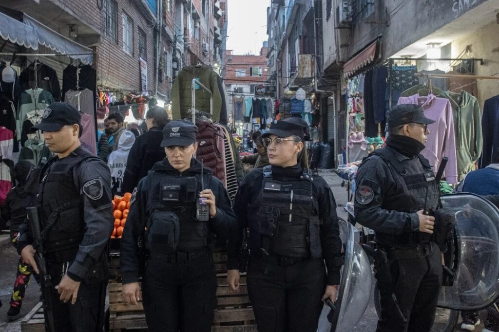 La Policía de la Ciudad cumple un año de custodia en la Villa 1-11-14