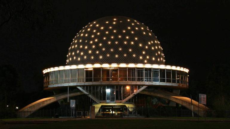 Cine gratis en el Planetario este fin de semana