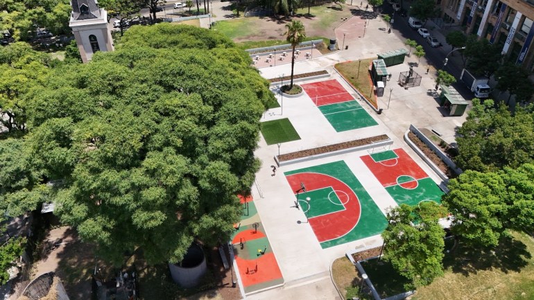 Se completó la renovación integral de la Plaza Dr. Bernardo Houssay en el barrio de Recoleta
