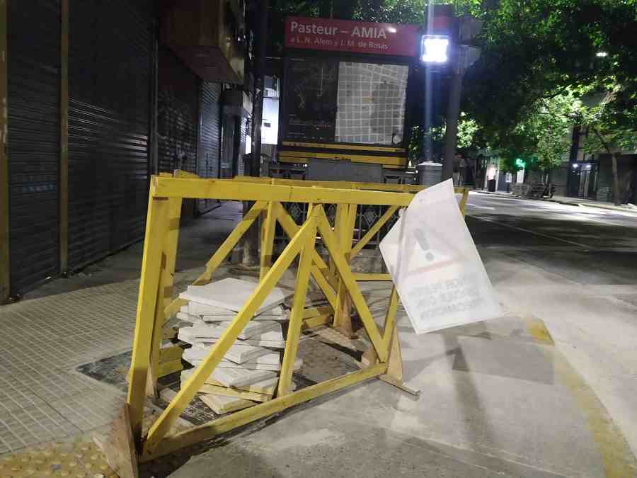 Once: avanzan los arreglos de vereda en Corrientes y Pasteur tras retirar el obrador de la estación Pasteur-AMIA