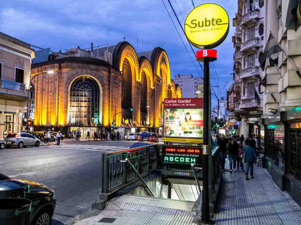 El grupo de viajes históricos Eternautas realizará una caminata por el Abasto: el Mercado, identidad, tango y gastronomía