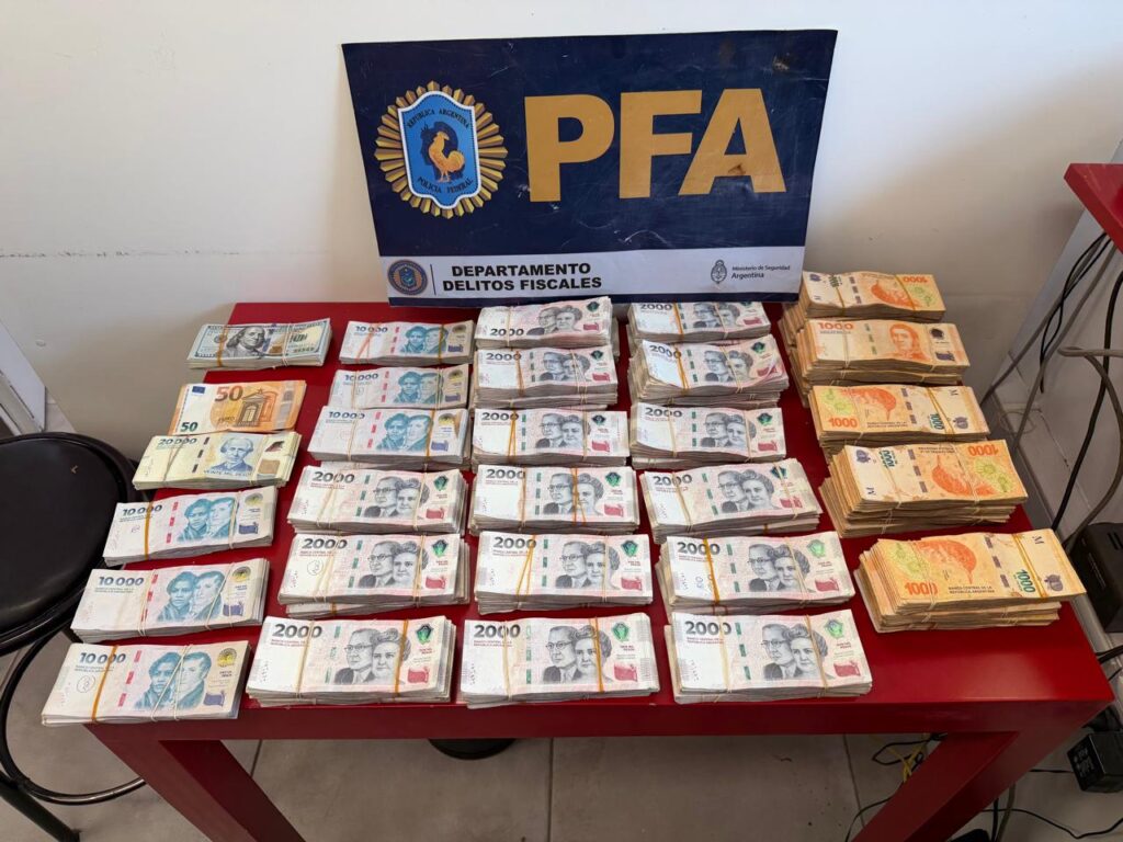 Golpe a una cueva financiera en Liniers