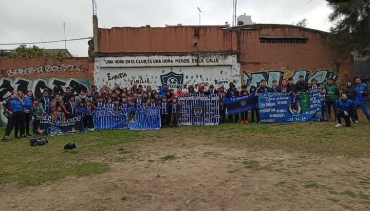 De una escuelita en el parque a un club en expansión: La Cantera de Saavedra consolida su proyecto con 250 jugadores y debuta en torneos vinculados a AFA