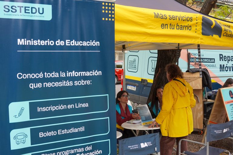 La Ciudad ofrece la gestión de trámites y servicios en plazas