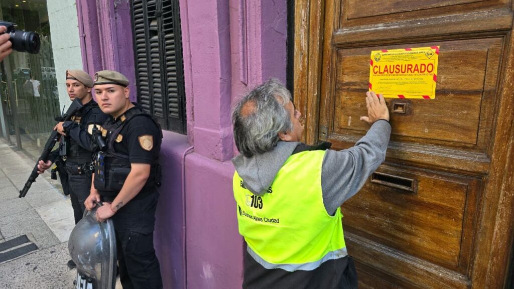 Palermo: desalojaron dos propiedades usurpadas tras denuncias de vecinos