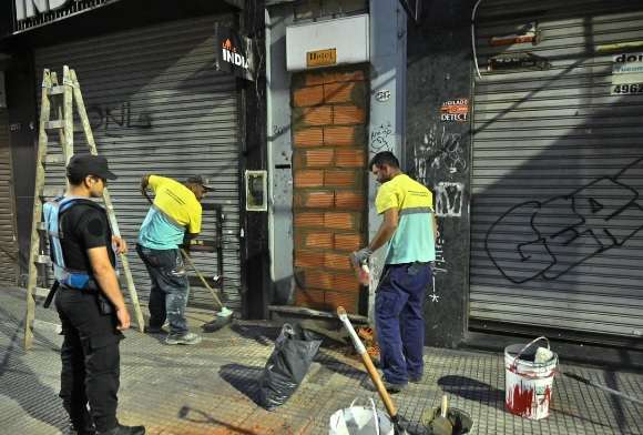 Balvanera lidera los desalojos del GCBA: vaciaron un hotel ocupado en Tucumán al 2500