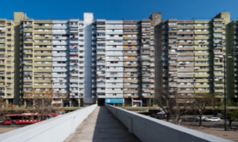 Villa Lugano, el barrio más económico de CABA para comprar deptos: u$s1.097/m² frente al boom de Puerto Madero