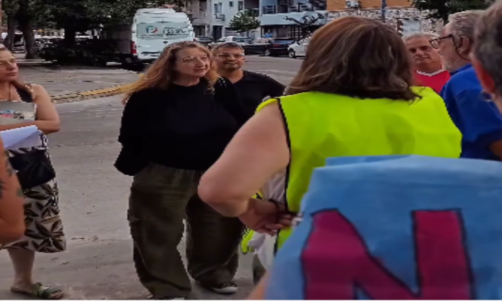 Reclamo vecinal en Liniers: piden garantizar la continuidad del Polideportivo Santojanni