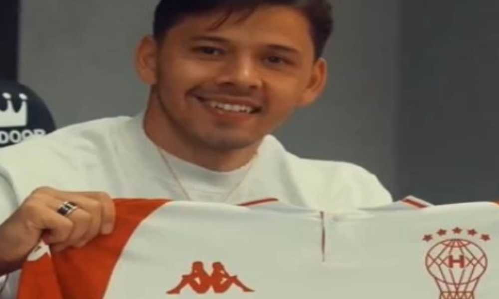 Huracán sacude el mercado de pases con la llegada de Óscar Romero para el Torneo Apertura 2026