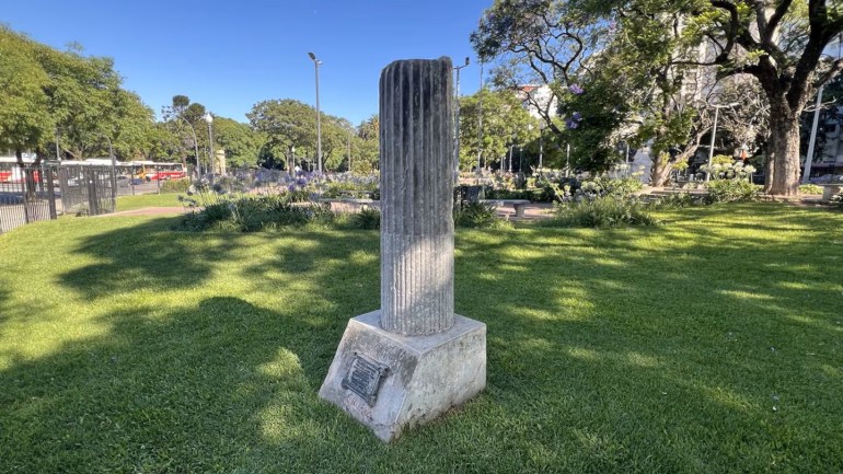 Una columna de la antigua Roma se alza en Palermo