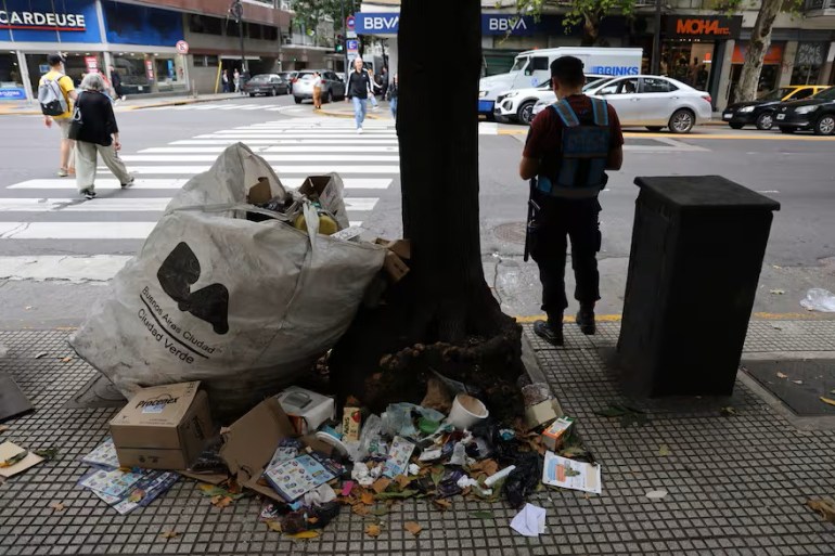Cambios en la limpieza porteña tras las críticas por suciedad y malos olores