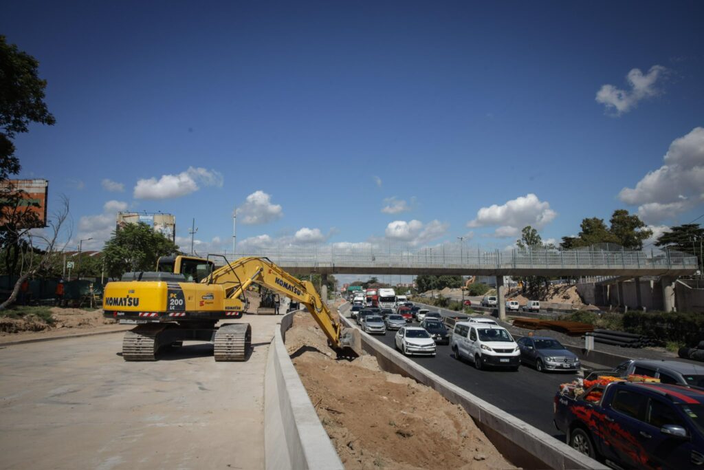 Nuevo corte total en la Autopista Dellepiane por obras de infraestructura