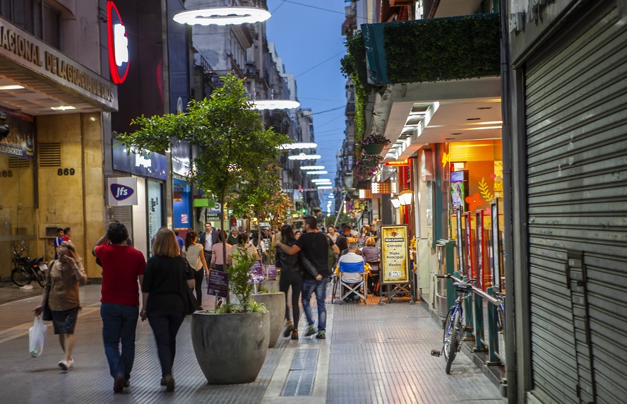 Aumentó la cantidad de locales vacíos en las principales zonas comerciales de la Ciudad