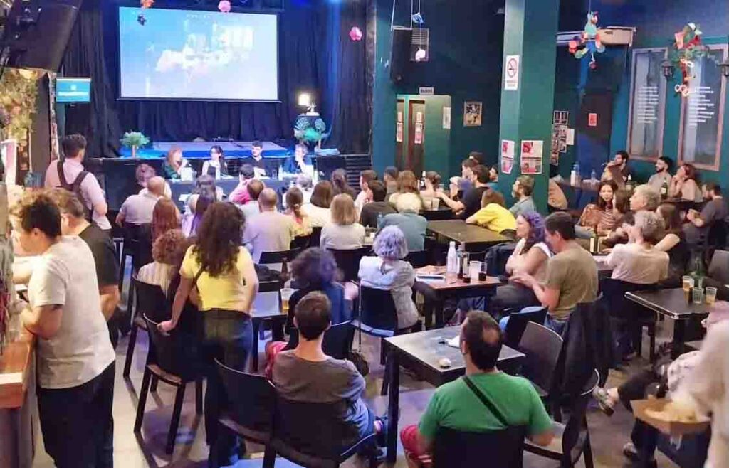 Abasto: la Feria de Pequeñas Editoriales se celebra en JJ Circuito Cultural con libros, alianzas y lectoras en escena