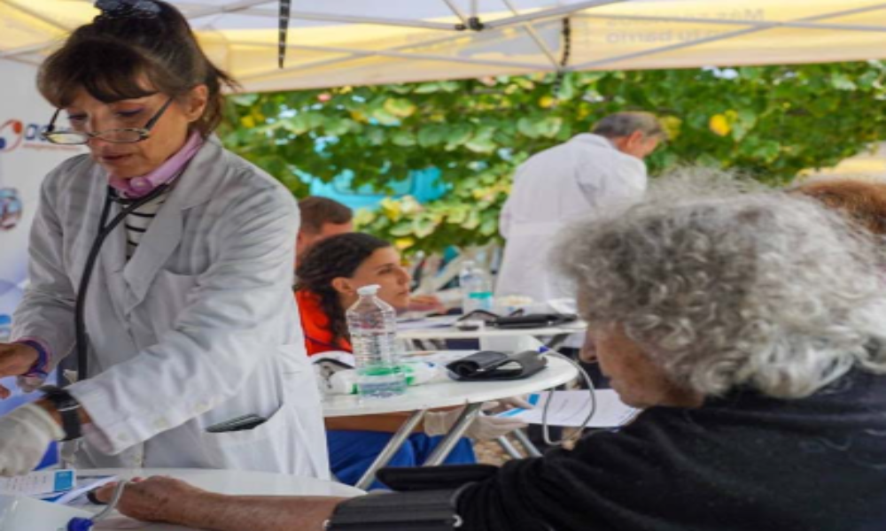 “Más servicios en tu barrio” llega a la comuna 9 con más de 300 trámites y atención gratuita