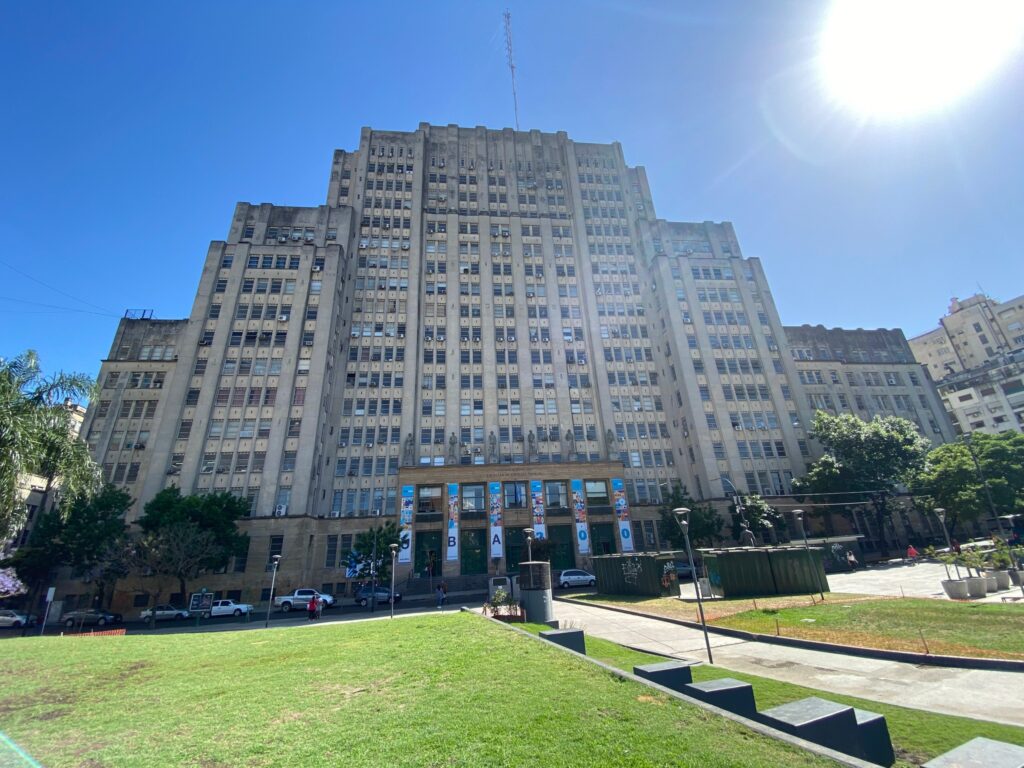 Recoleta: pronueven un homenaje a los tres museos de la Facultad de Medicina de la UBA