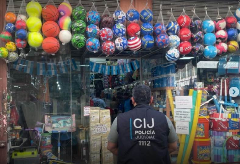 Once: inspeccionaron comercios e incautaron unos 500 juguetes truchos y sin certificación