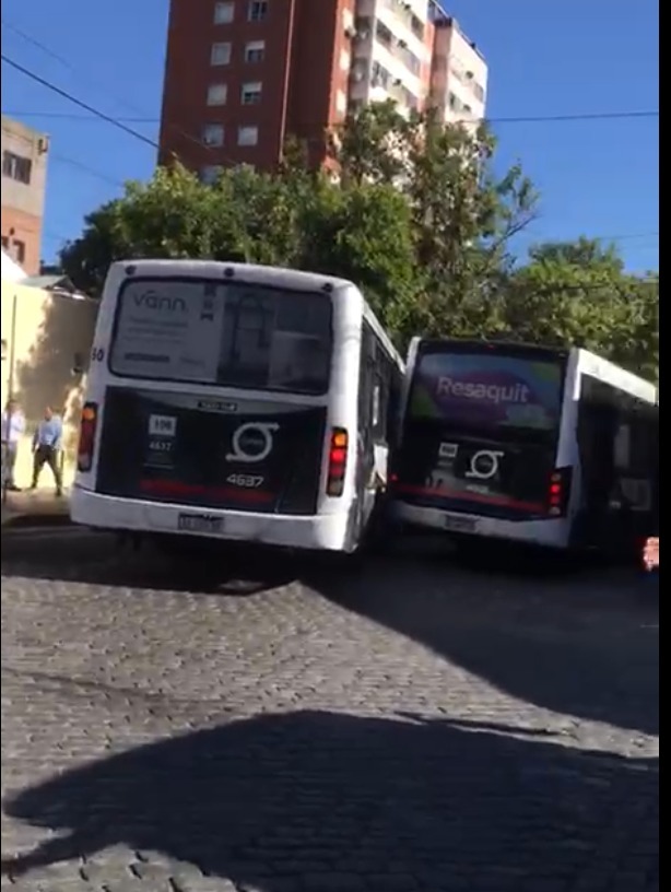 El “piquete de colectivos” que tiene a maltraer a los vecinos de Liniers Norte