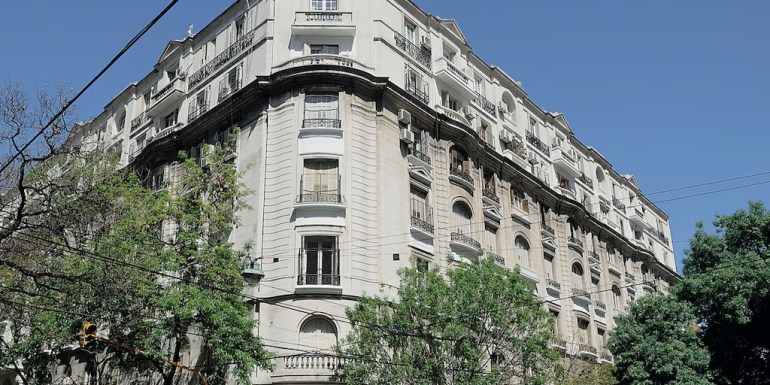 El Palacio de los Patos: historia, arquitectura y vigencia de un ícono porteño