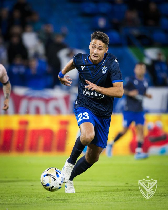 Vélez dejó escapar la punta en un empate con sabor a poco