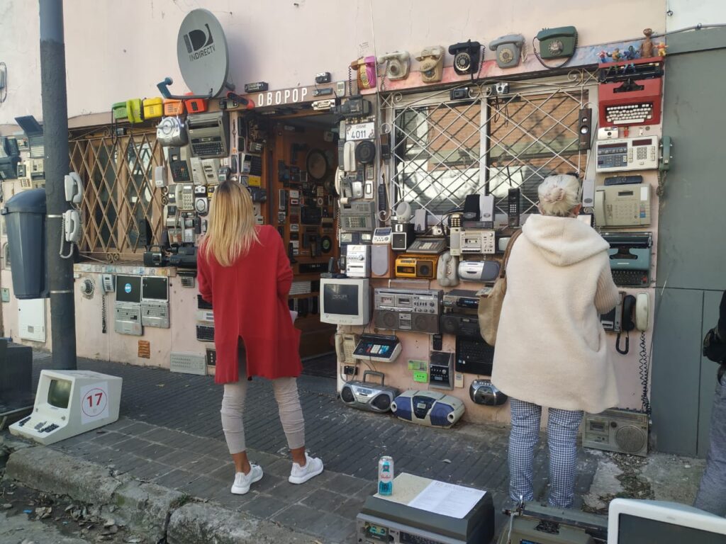 Saavedra: proponen declarar de interés cultural a la “Casa Obopop”, un museo urbano de tecnología en desuso