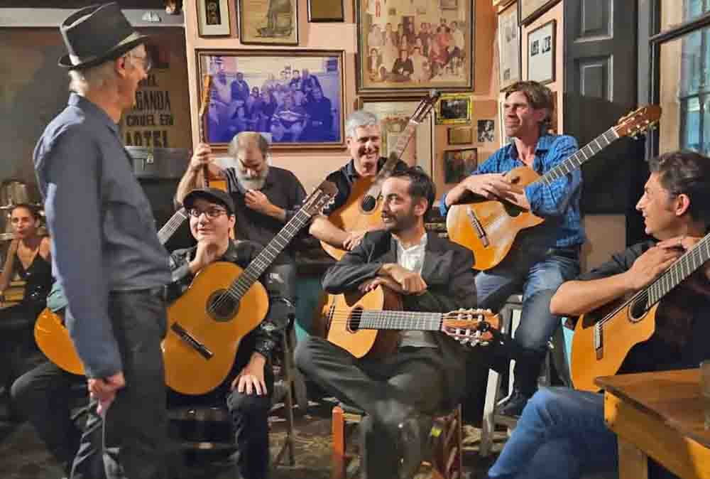 “Tangos inútiles” en el CAFF del Abasto: Guitarras del Once sube a escena con el Cuarteto Chamuyo